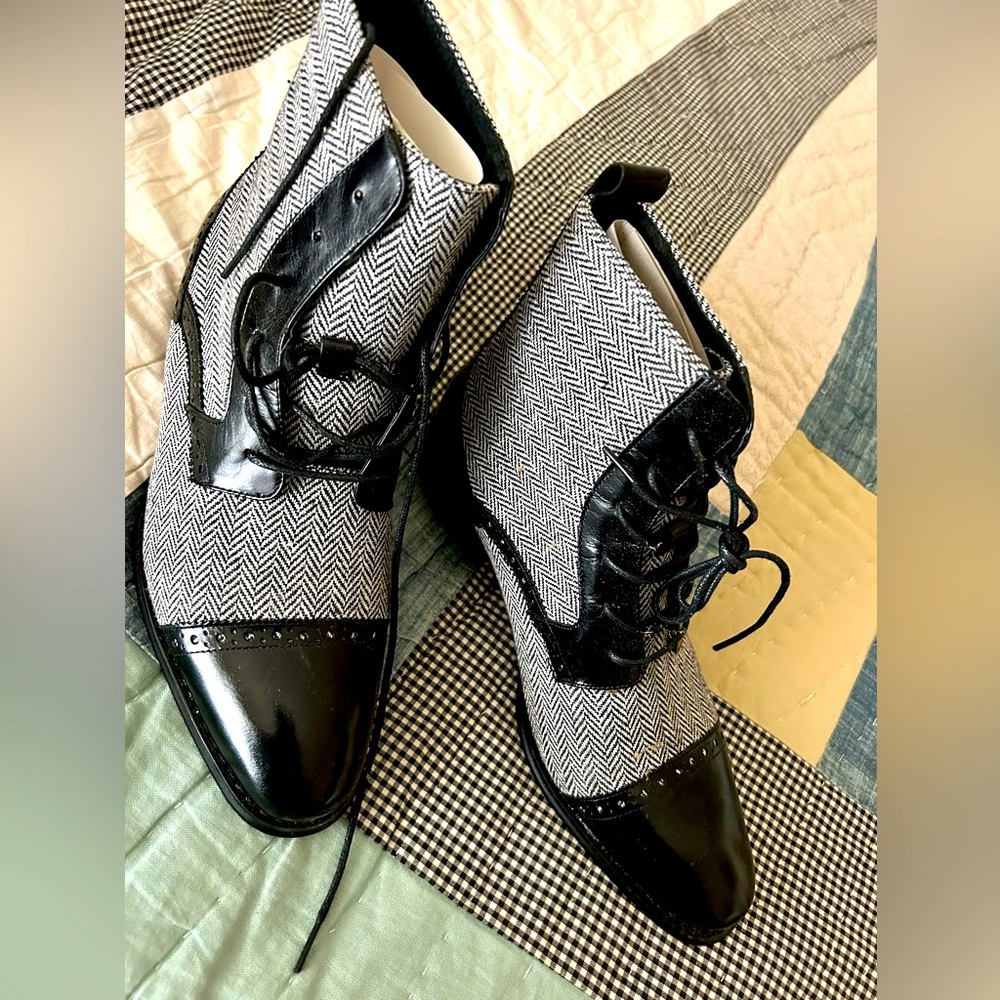 Handmade Men two tone cap toe boots, Men Black and Gray Tweed Spectator boots